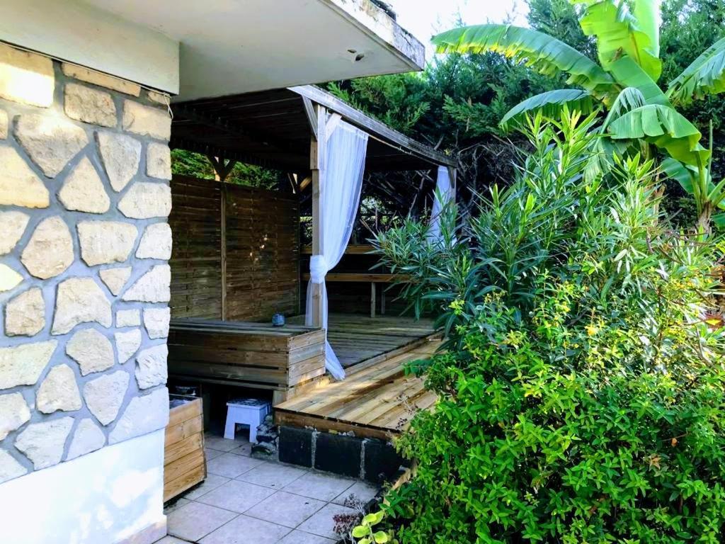 Agreable Maison En Centre Ville Noisy-le-Grand Exterior foto